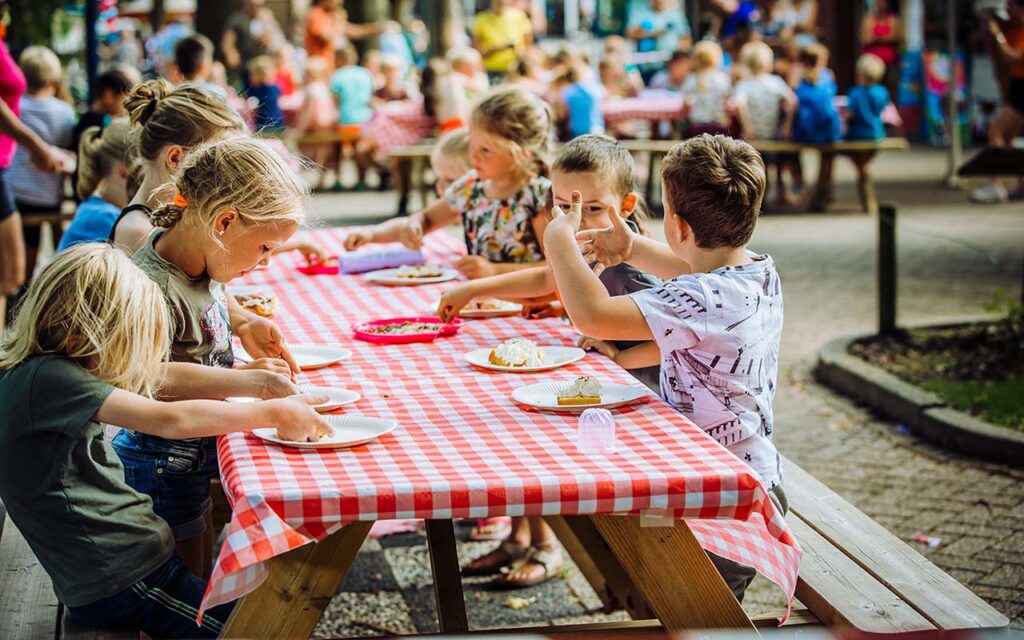 pannenkoeken eten met kinderen